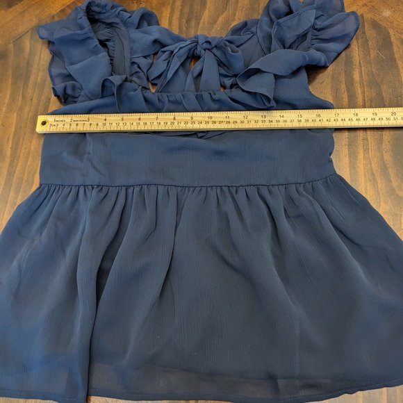 Banana Republic Factory Flutter Tie-Back Tank - Picture 6 of 7